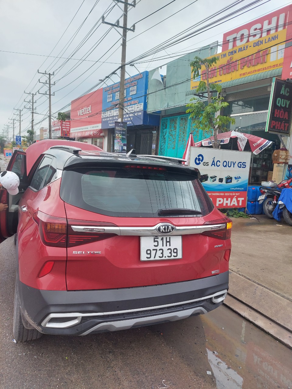 Thay bình ắc quy xe Kia Seltos tại cửa hàng Thuận An 